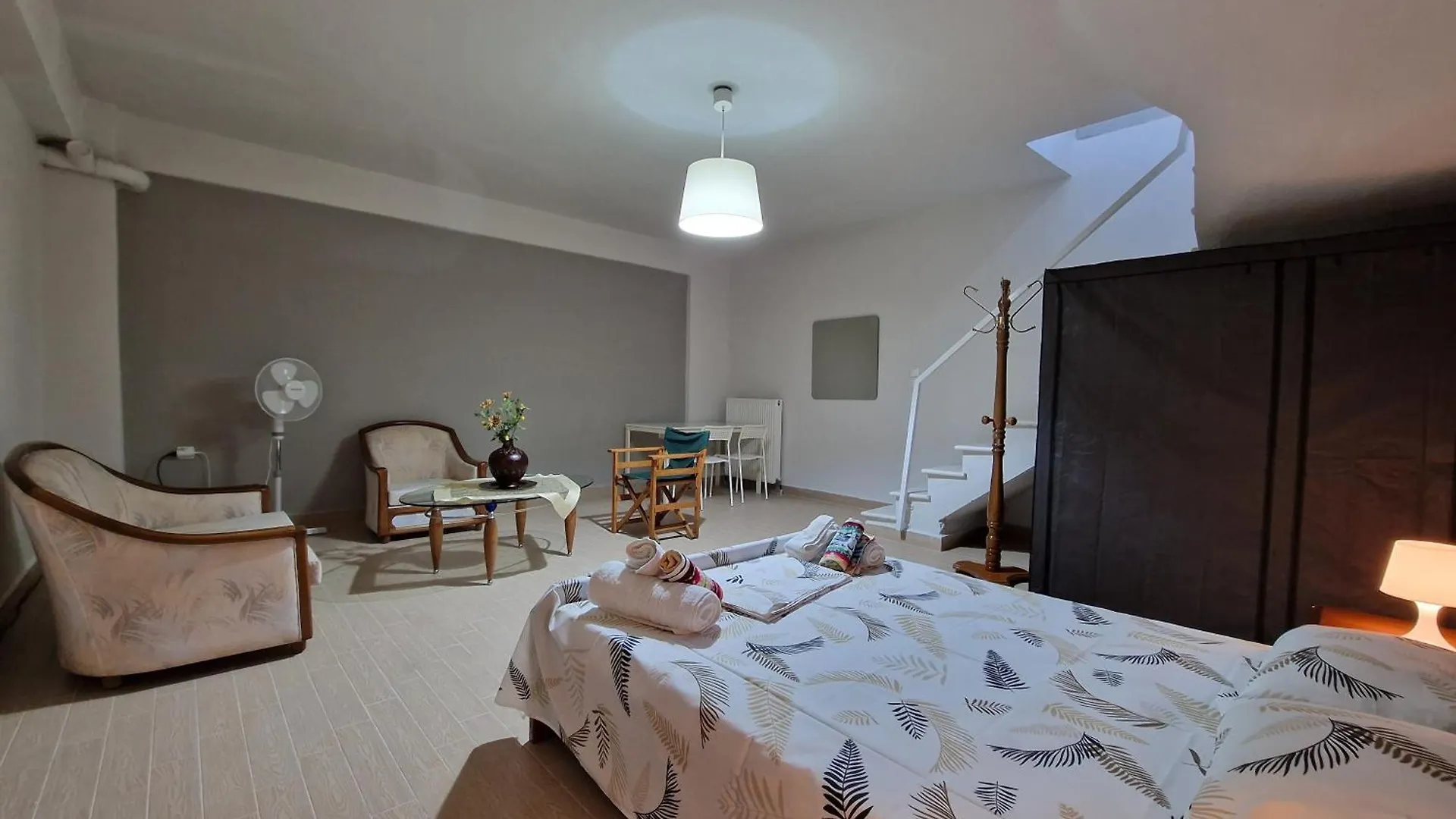 Lux Groundfloor Apartment In Coastal N.Michaniona